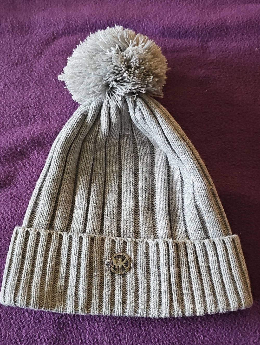 Michael Kors Light Gray Ribbed Pom-Pom Beanie NEW w/o Tags